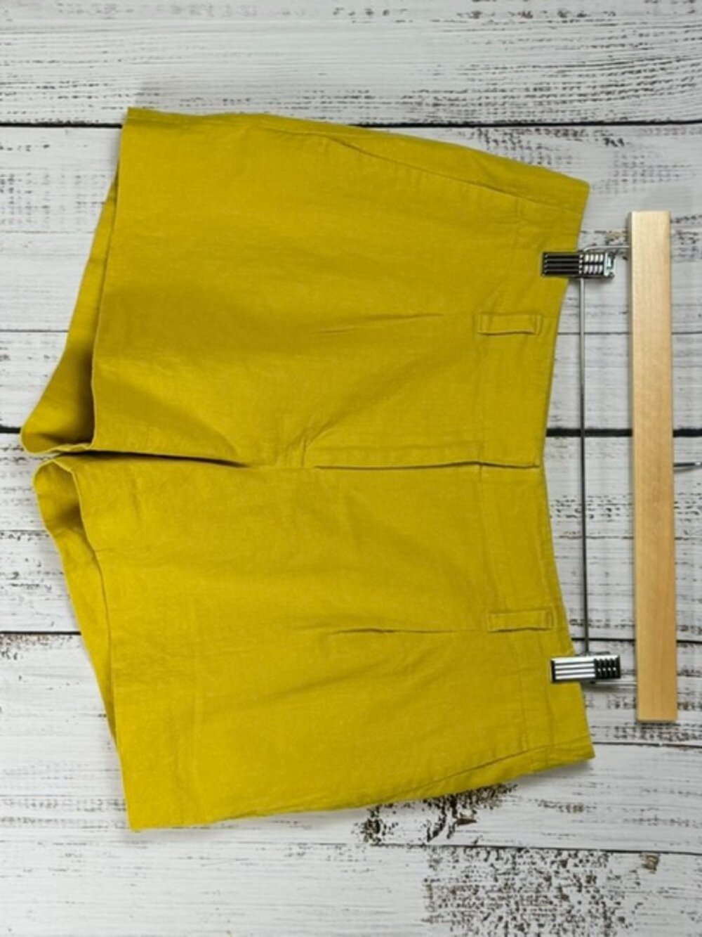 LOFT Mustard Yellow Linen Cotton Tailored Shorts Size 6